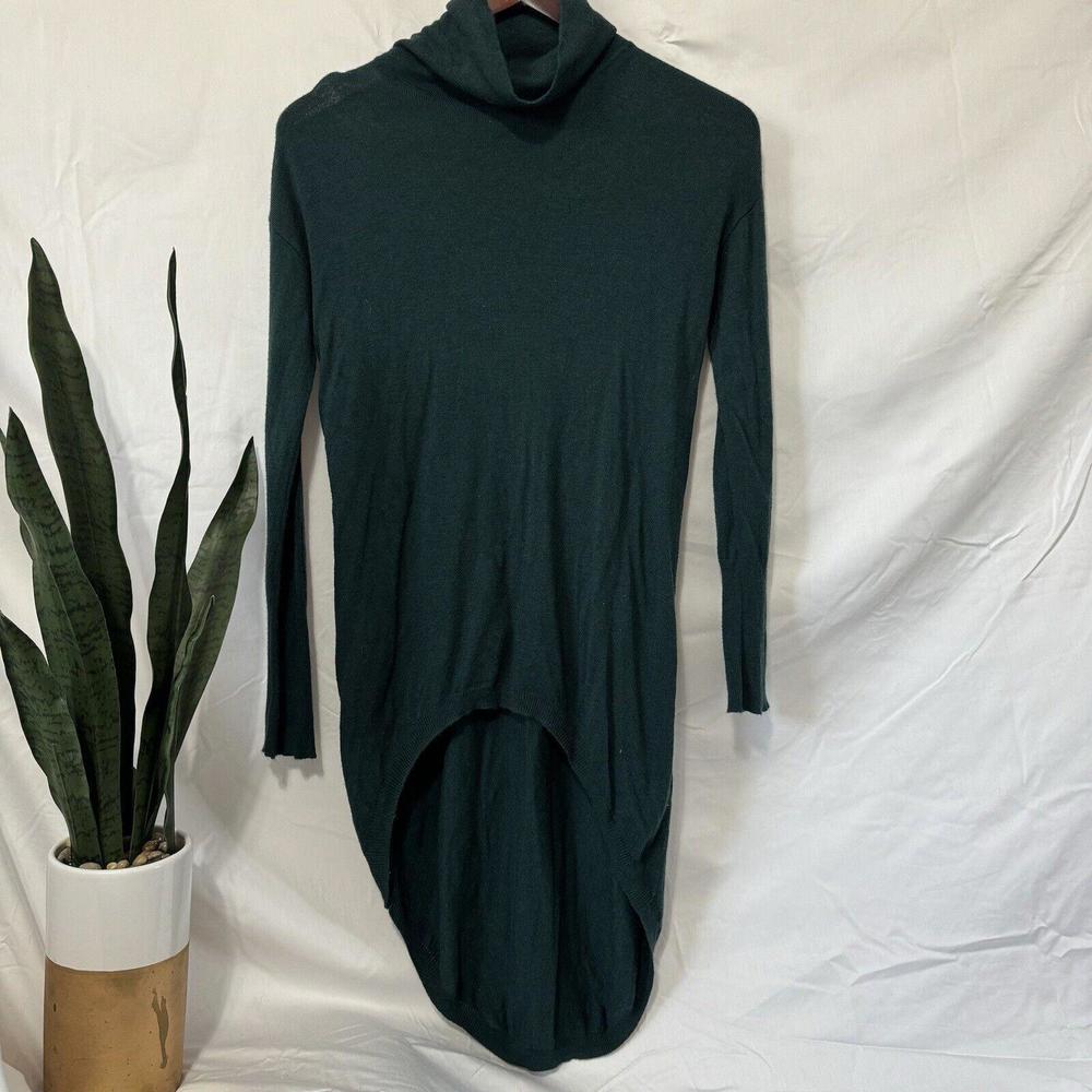 Women’s Jennifer Lopez Dark Green Long Tunic Sweater